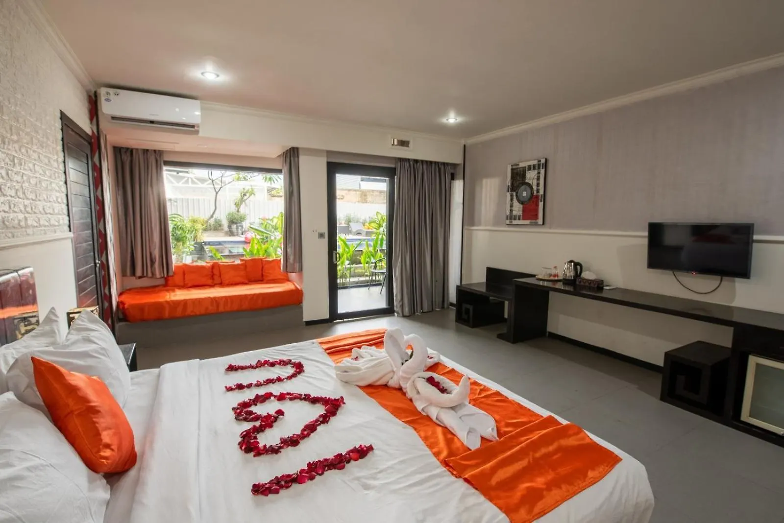 L'Amore Hotel Seminyak  Seminyak (Bali)